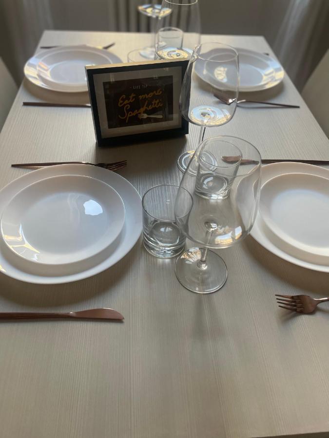 Home Navigli, Comfort E Design Milánó Kültér fotó